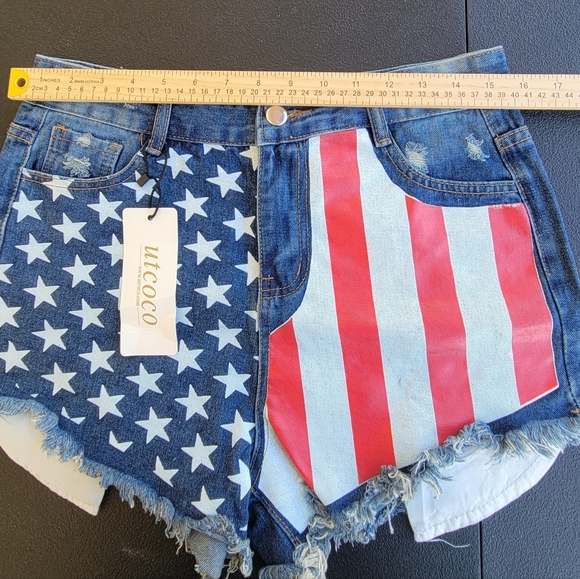 Women’s Distressed Shorts Denim w/American Flag Pattern Size 10 - Picture 6 of 9